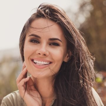 Improve your Dental Appearance with Teeth Whitening