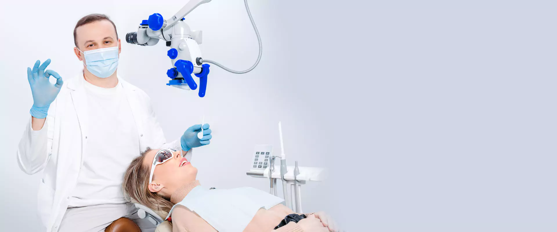 $500 Zoom Whitening with Bleaching Trays